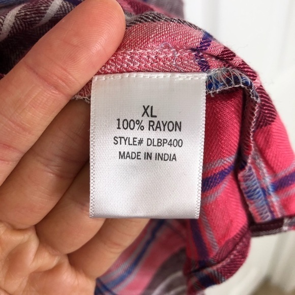 New Francesca’s Deb Plaid Button Down Top - Picture 5 of 9